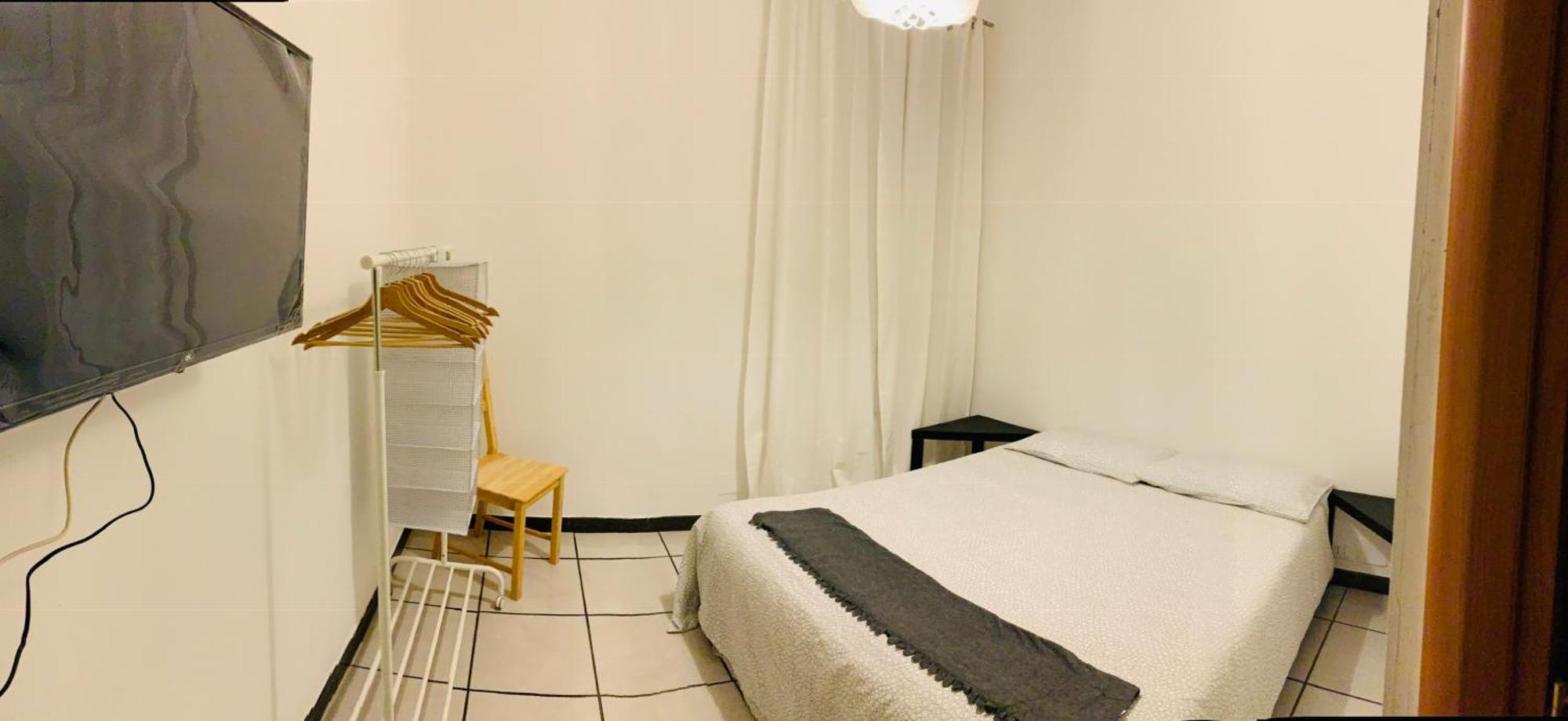 Bed and Breakfast Bed2Go Турин Номер фото