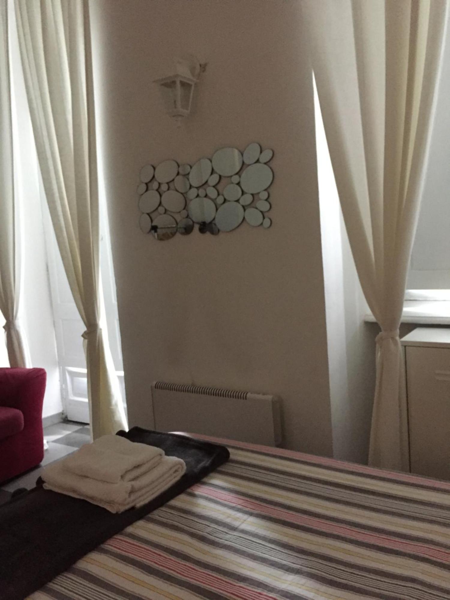 Bed and Breakfast Bed2Go Турин Номер фото